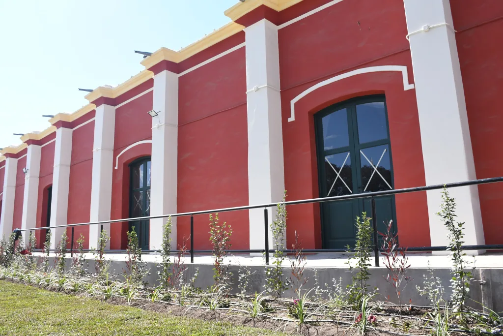 Fachada renovada del Distrito Cultural Dino Saluzzi en Salta, sede propuesta de TEDxSalta